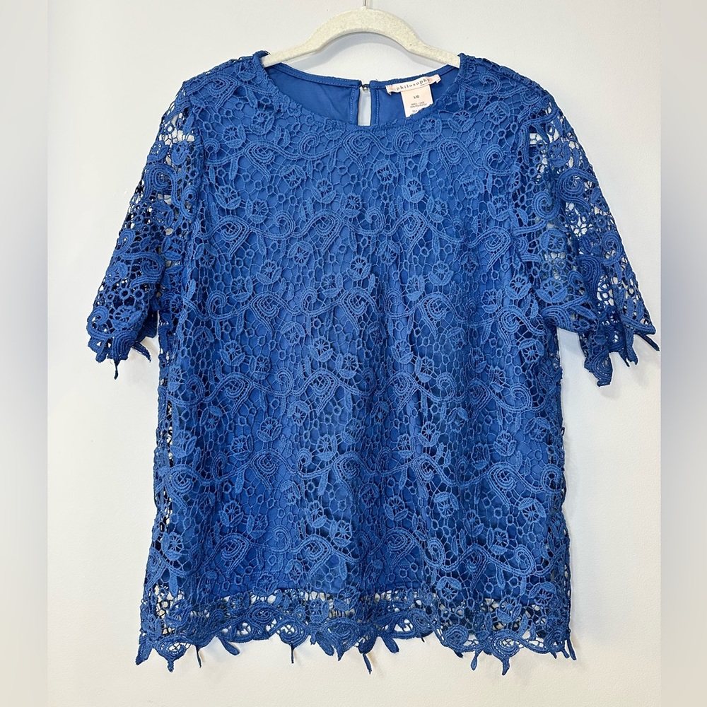 Philosophy Women’s Denim Blue Lace Lined Crewneck Short SleeveBlouse Sz Large
